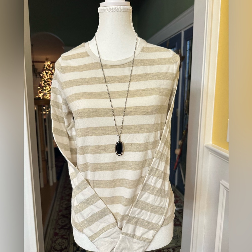 🌻3x$20 bundle Tuker Tate Xlarge sweater